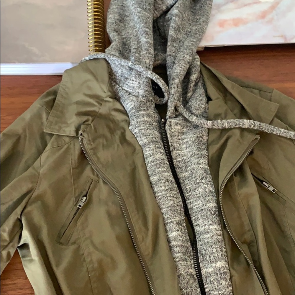 Jacket - Picture 4 of 5